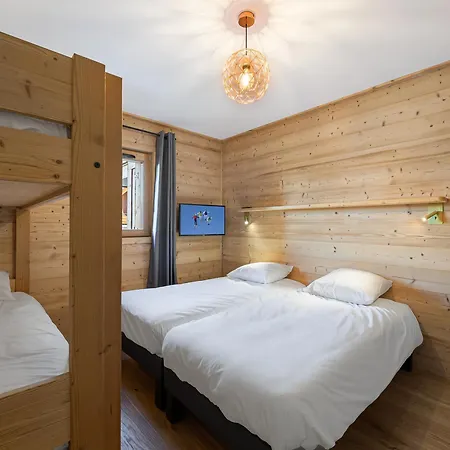 Famillial T4 A Moriond, 8 Pers, A 100 M Des Pistes Avec Parking, Terrasse Et Wifi - Fr-1-563-45 Apartment *