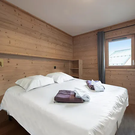 Apartment Famillial T4 A Moriond, 8 Pers, A 100 M Des Pistes Avec Parking, Terrasse Et Wifi - Fr-1-563-45