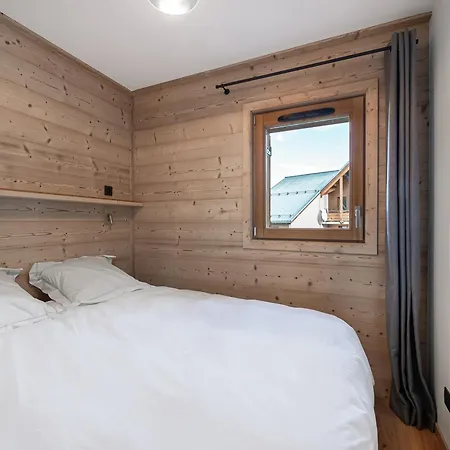 Apartment Famillial T4 A Moriond, 8 Pers, A 100 M Des Pistes Avec Parking, Terrasse Et Wifi - Fr-1-563-45 Courchevel