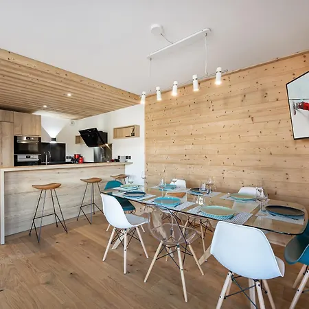 Famillial T4 A Moriond, 8 Pers, A 100 M Des Pistes Avec Parking, Terrasse Et Wifi - Fr-1-563-45 Courchevel